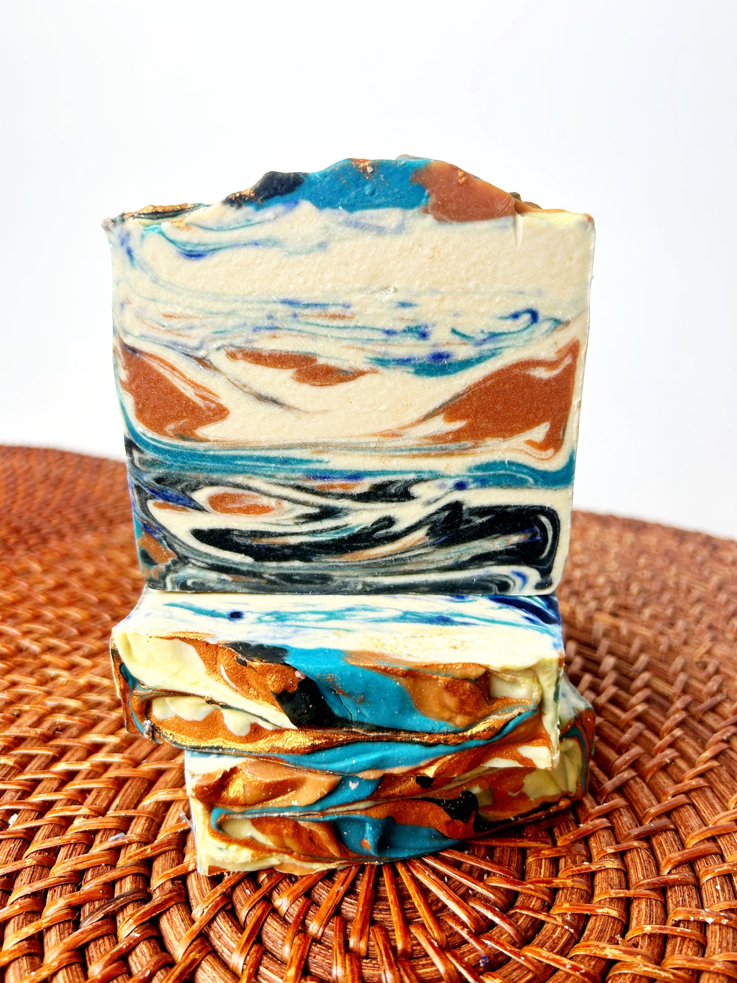 Mahogany & Teakwood Fresh 100% Fresh Raw Goat Milk Soap