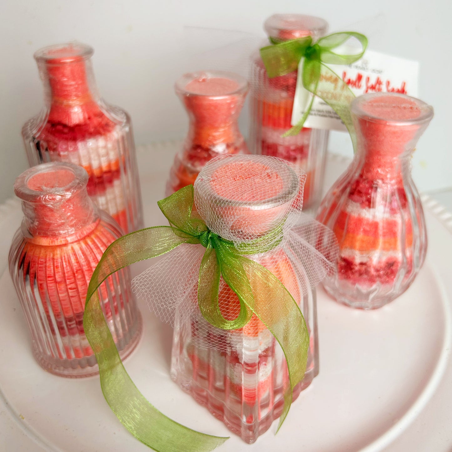 Oatmeal Goat Milk & Honey Butter Bombs "Luxurious Goat Milk, fizzing Foaming Soak.
