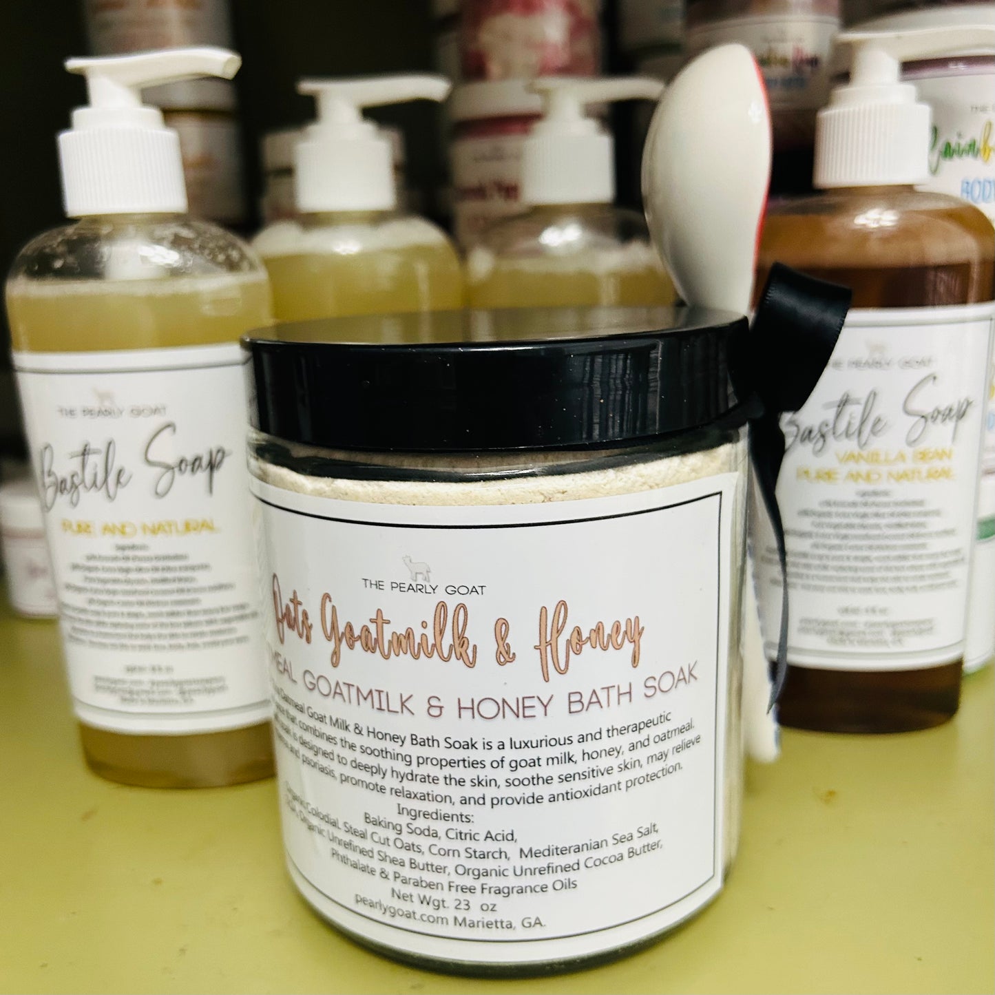 Oatmeal Goat Milk & Honey Butter Bombs "Luxurious Goat Milk, fizzing Foaming Soak.