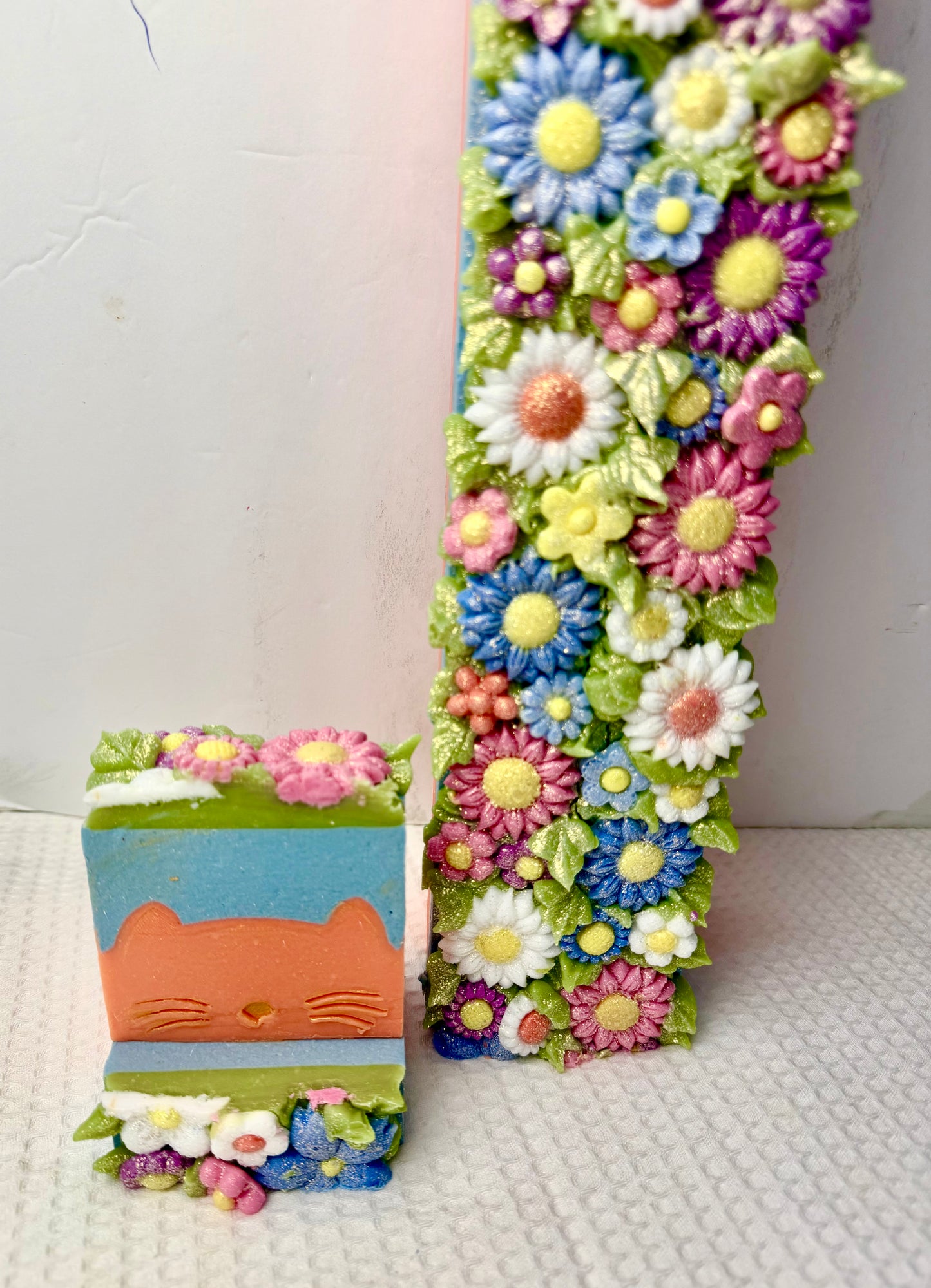 Miss Kitty "Sweet Pea"  Buttermilk & Kiefer Milk Soap
